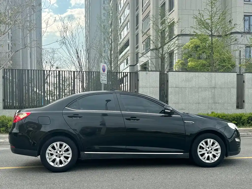 Roewe Roewe 550 2013 Classic Edition 550 1.8L Automatic Luxury Model 2014 - thumbnail 7