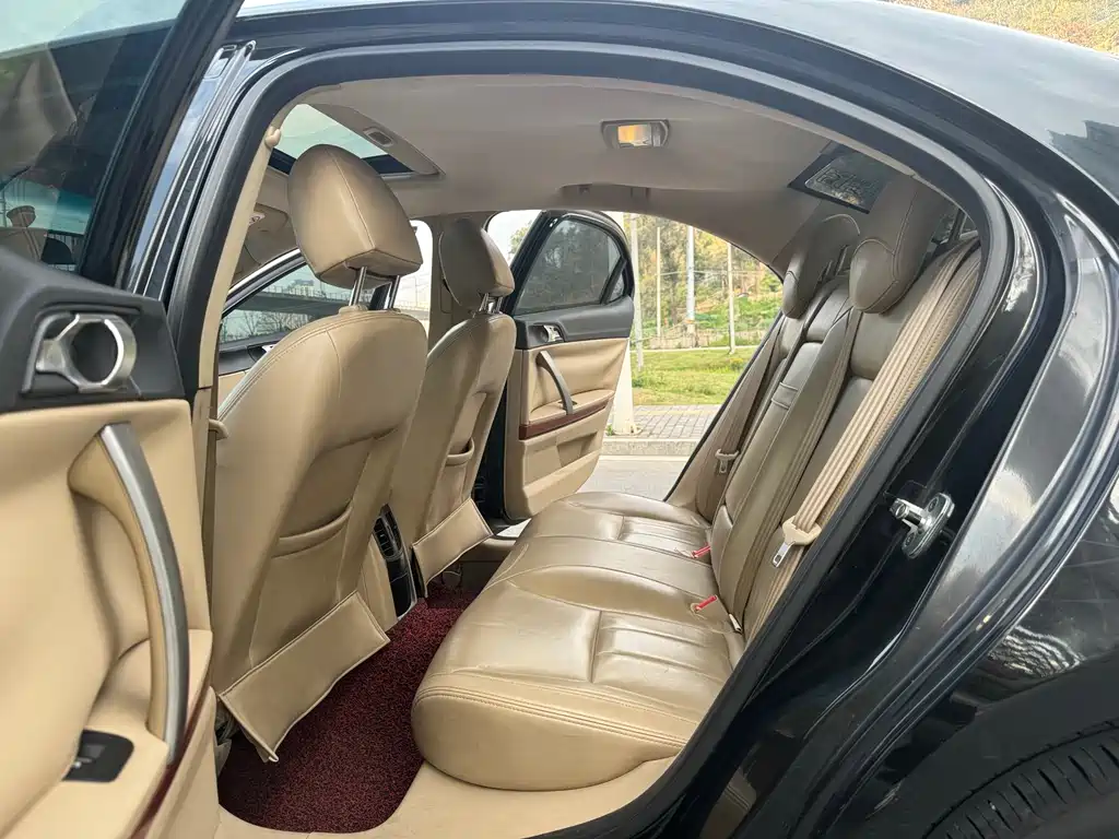 Roewe Roewe 550 2013 Classic Edition 550 1.8L Automatic Luxury Model 2014 - thumbnail 10