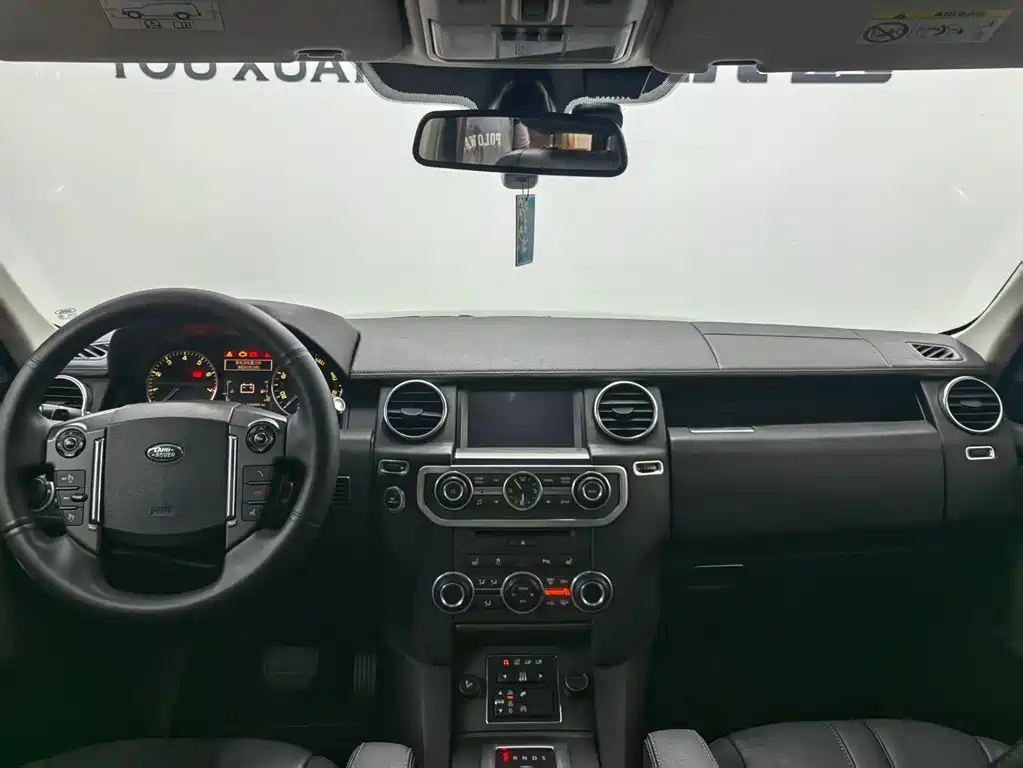 Land Rover Discovery 2016 3.0 SC V6 SE 2017 - thumbnail 11