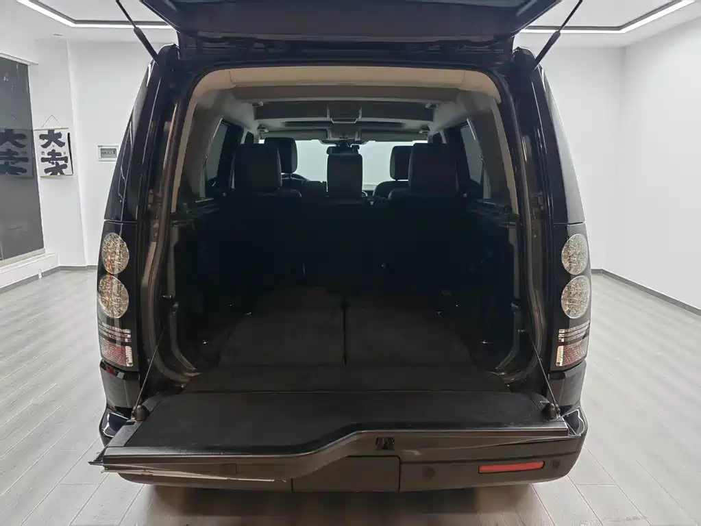 Land Rover Discovery 2016 3.0 SC V6 SE 2017 - thumbnail 15