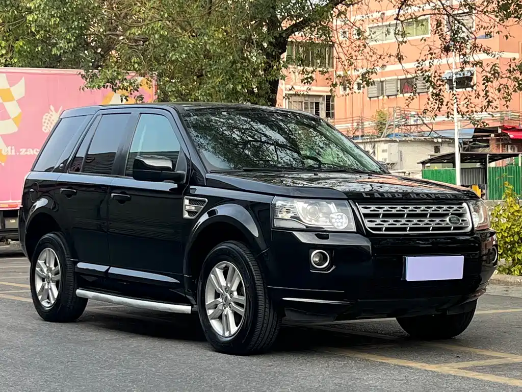 Land Rover Freelander 2 2013 2.2L SD4 SE Diesel 2013 - thumbnail 2