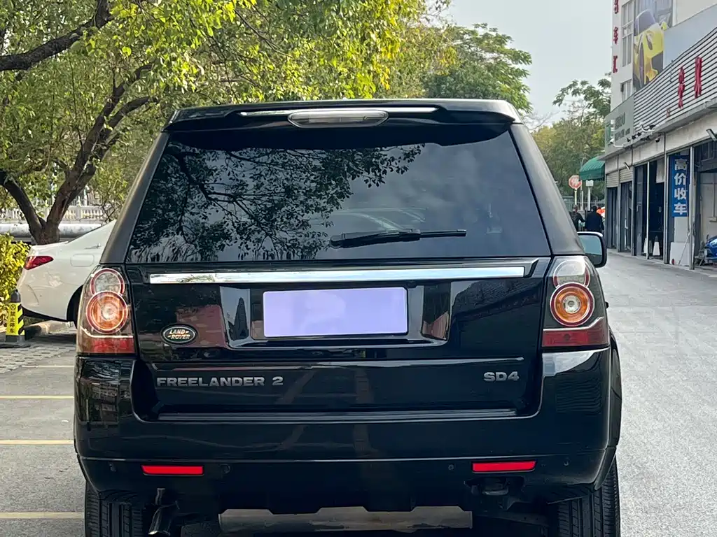 Land Rover Freelander 2 2013 2.2L SD4 SE Diesel 2013 - thumbnail 5