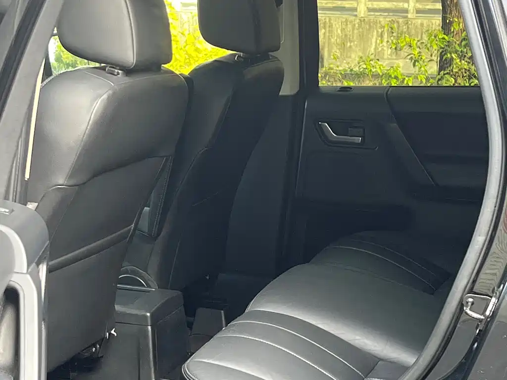 Land Rover Freelander 2 2013 2.2L SD4 SE Diesel 2013 - thumbnail 18