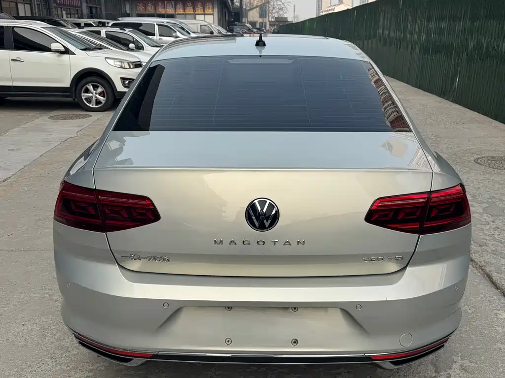 Volkswagen Magotan 2021 330TSI DSG 30th Anniversary Edition 2022 - thumbnail 8