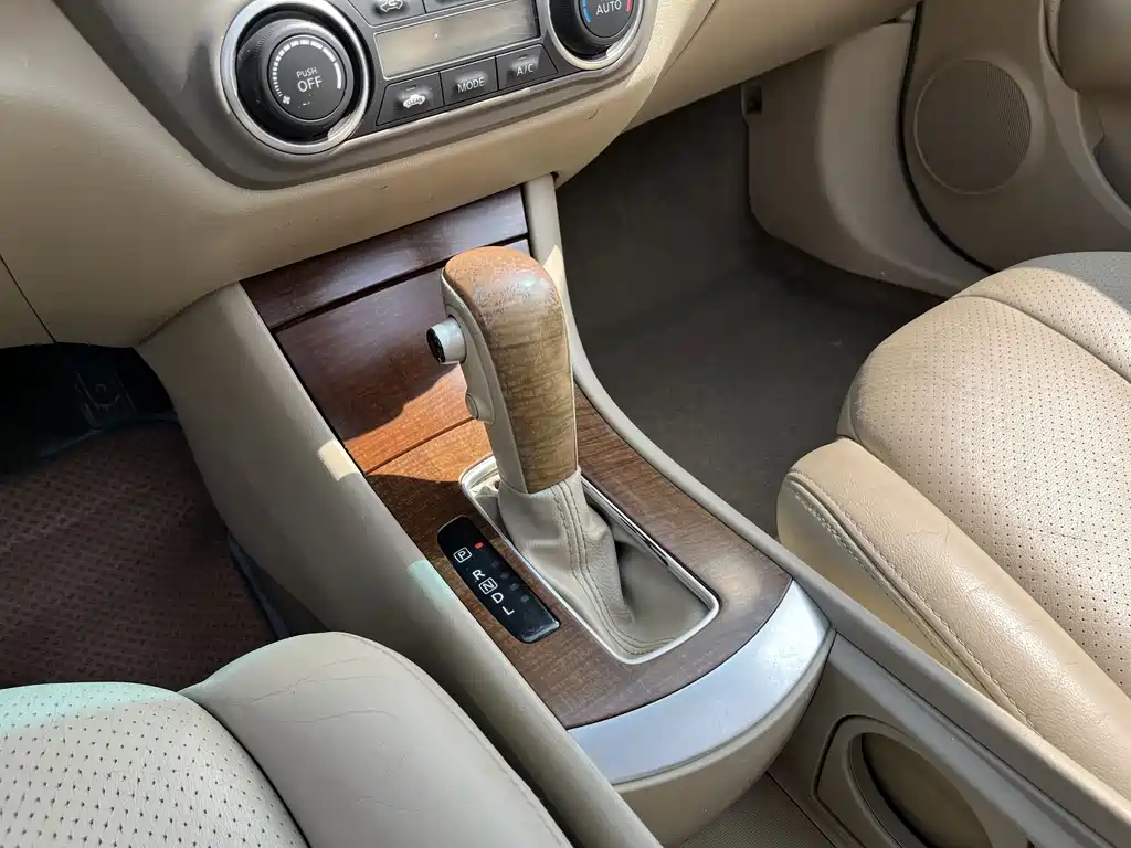 Nissan Nissan Teana 2009 2.0XL CVT Technology Sunroof Edition 2011 - thumbnail 14