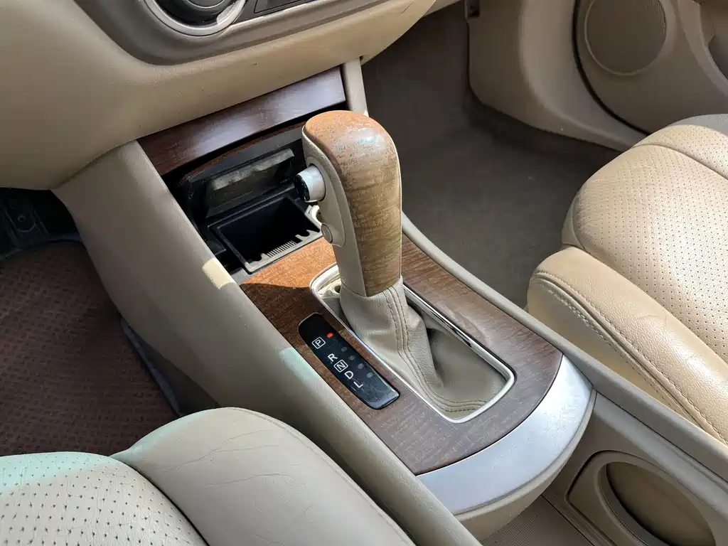 Nissan Nissan Teana 2009 2.0XL CVT Technology Sunroof Edition 2011 - thumbnail 15