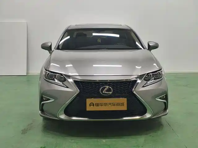 Lexus Lexus ES 2015 ES 200 Luxury Edition 2018 - thumbnail 2