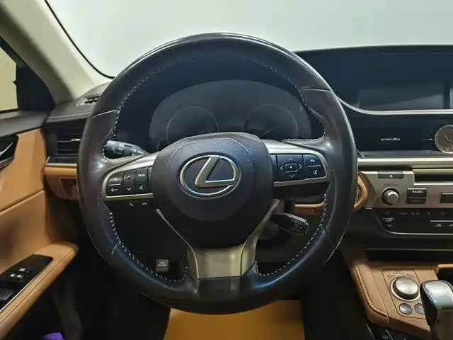 Lexus Lexus ES 2015 ES 200 Luxury Edition 2018 - thumbnail 11