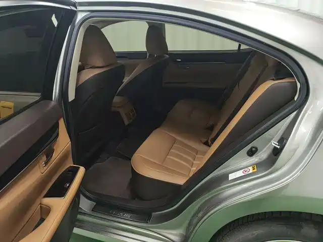 Lexus Lexus ES 2015 ES 200 Luxury Edition 2018 - thumbnail 13