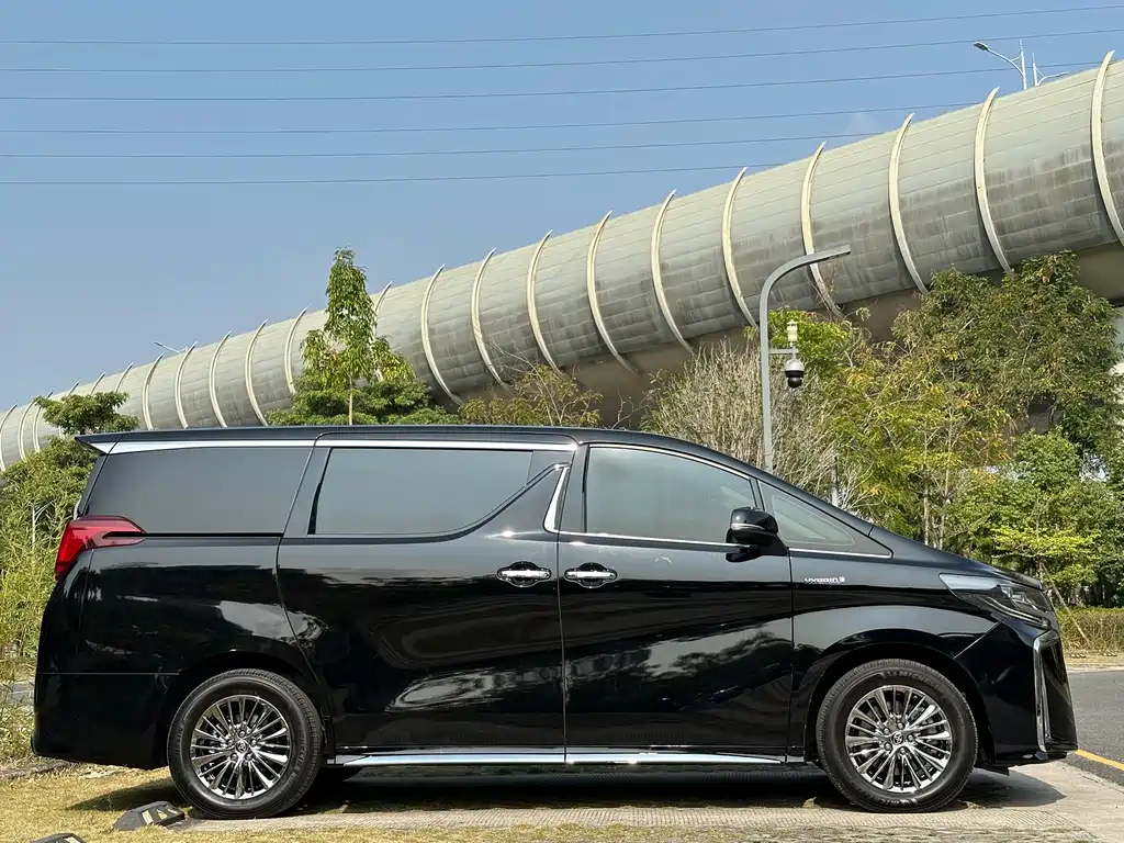 Toyota Alphard 2021 Model Hybrid 2.5L Premium Edition 2021 - thumbnail 6