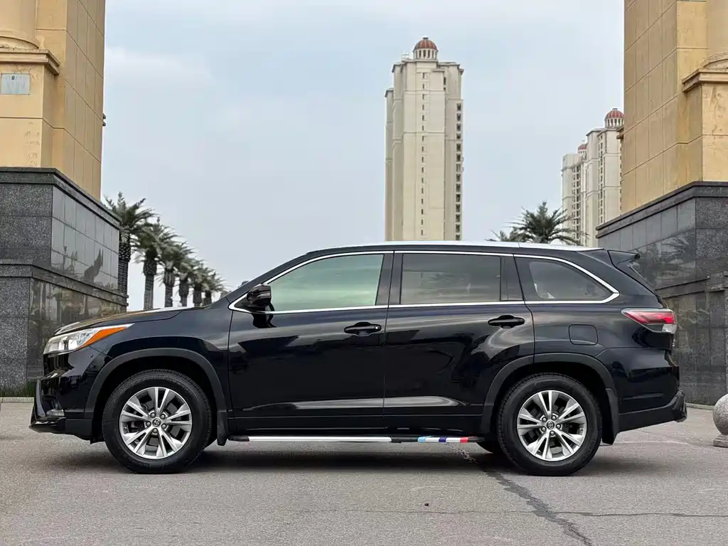 Toyota Toyota Highlander 2017 2.0T AWD LE 7-seater 2017 - thumbnail 2