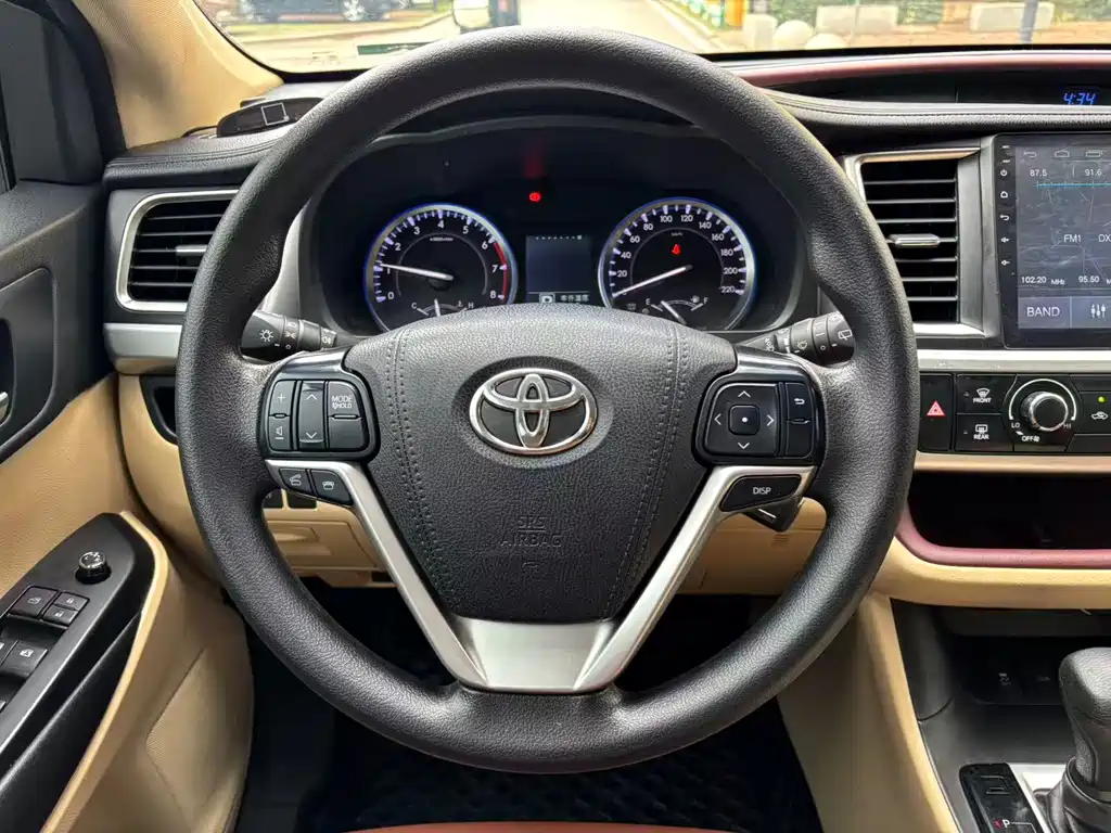 Toyota Toyota Highlander 2017 2.0T AWD LE 7-seater 2017 - thumbnail 9