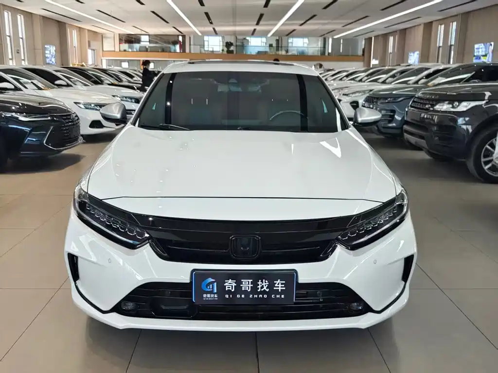 Honda Honda Inspire 2022 260TURBO Premium Edition 2021 - thumbnail 2