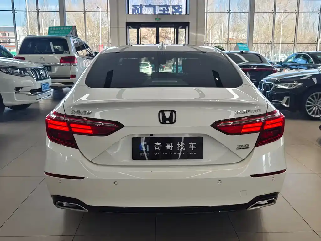 Honda Honda Inspire 2022 260TURBO Premium Edition 2021 - thumbnail 3