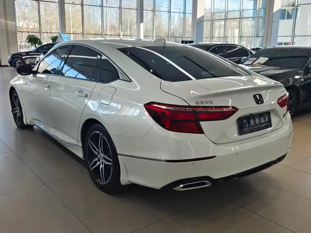 Honda Honda Inspire 2022 260TURBO Premium Edition 2021 - thumbnail 5