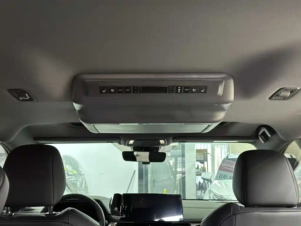 Toyota Toyota Sienna 2024 2.5L Hybrid AWD Premium Edition 2025 - thumbnail 7