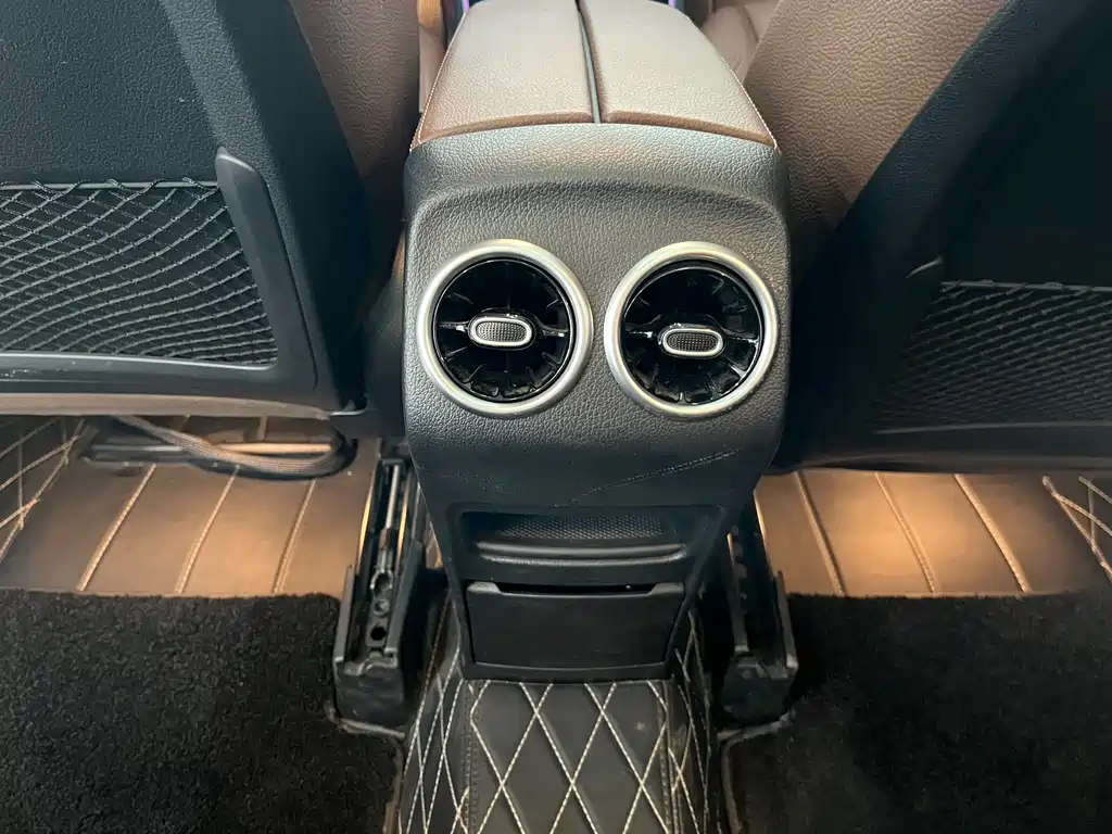 Mercedes-Benz Mercedes-Benz GLB 2024 GLB 220 Dynamic 2024 - thumbnail 17