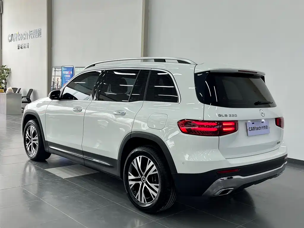 Mercedes-Benz Mercedes-Benz GLB 2024 GLB 220 Dynamic 2024 - thumbnail 19