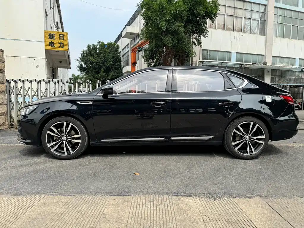 MG MG6 2017 20T Automatic Premium Internet Edition国V 2018 - thumbnail 4