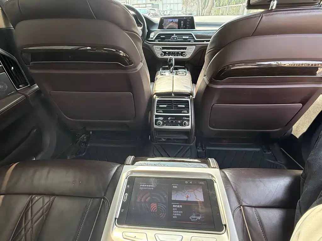 BMW BMW 7 Series 2019 730Li Luxury Package 2019 - thumbnail 9
