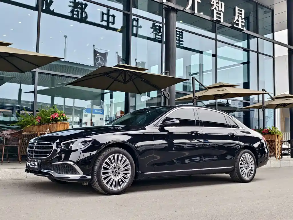 Mercedes-Benz Mercedes-Benz E-Class 2022 Facelift E 300 L Fashion Edition 2022 - thumbnail 2