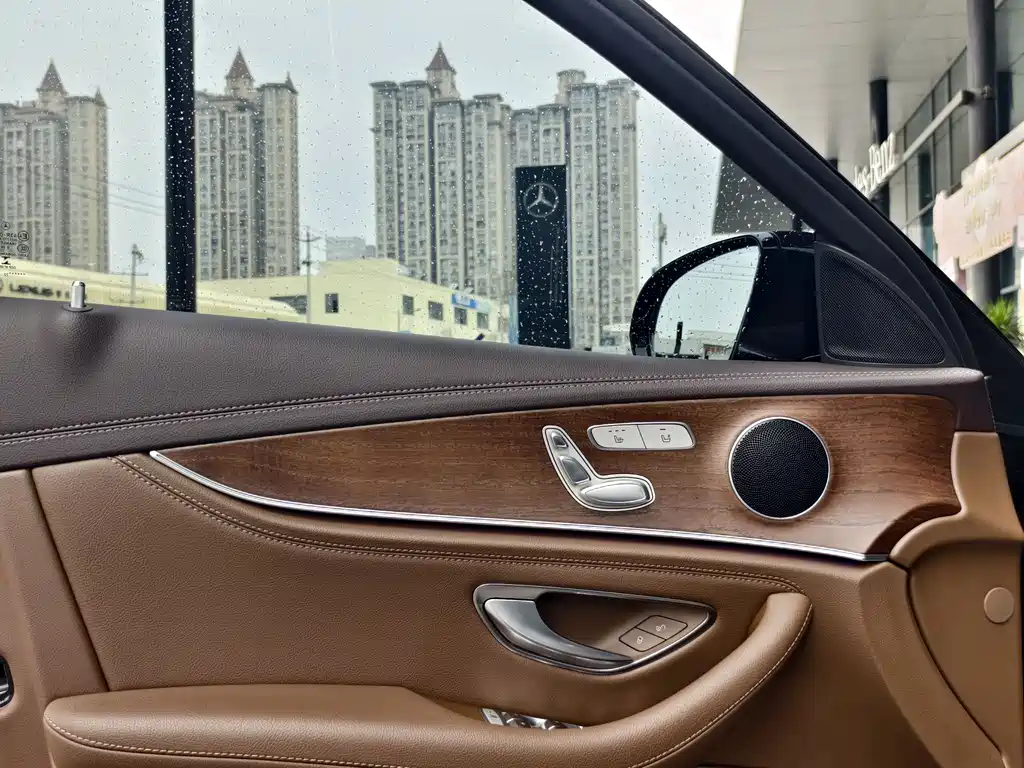 Mercedes-Benz Mercedes-Benz E-Class 2022 Facelift E 300 L Fashion Edition 2022 - thumbnail 10