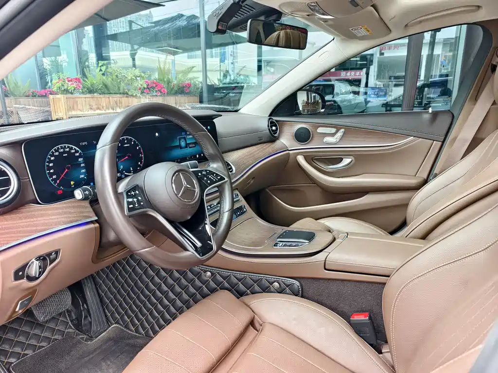 Mercedes-Benz Mercedes-Benz E-Class 2022 Facelift E 300 L Fashion Edition 2022 - thumbnail 11