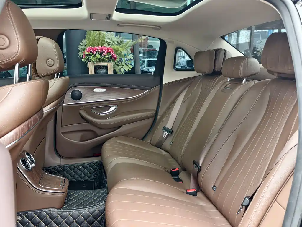 Mercedes-Benz Mercedes-Benz E-Class 2022 Facelift E 300 L Fashion Edition 2022 - thumbnail 17