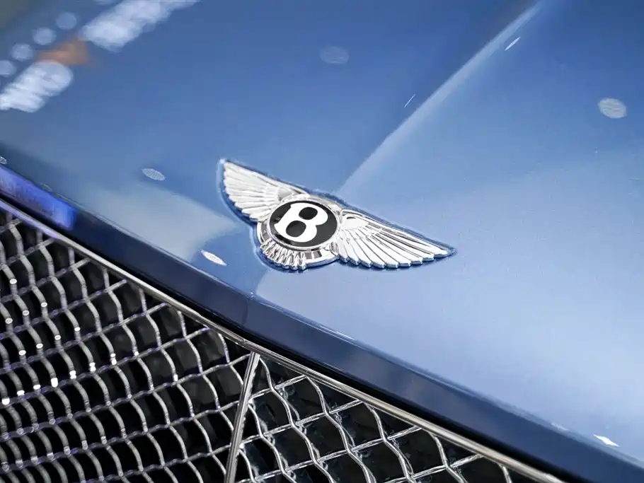 Bentley Bentayga 2022 4.0T V8 2023 - thumbnail 4