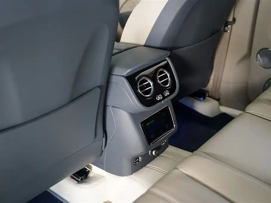 Bentley Bentayga 2022 4.0T V8 2023 - thumbnail 13