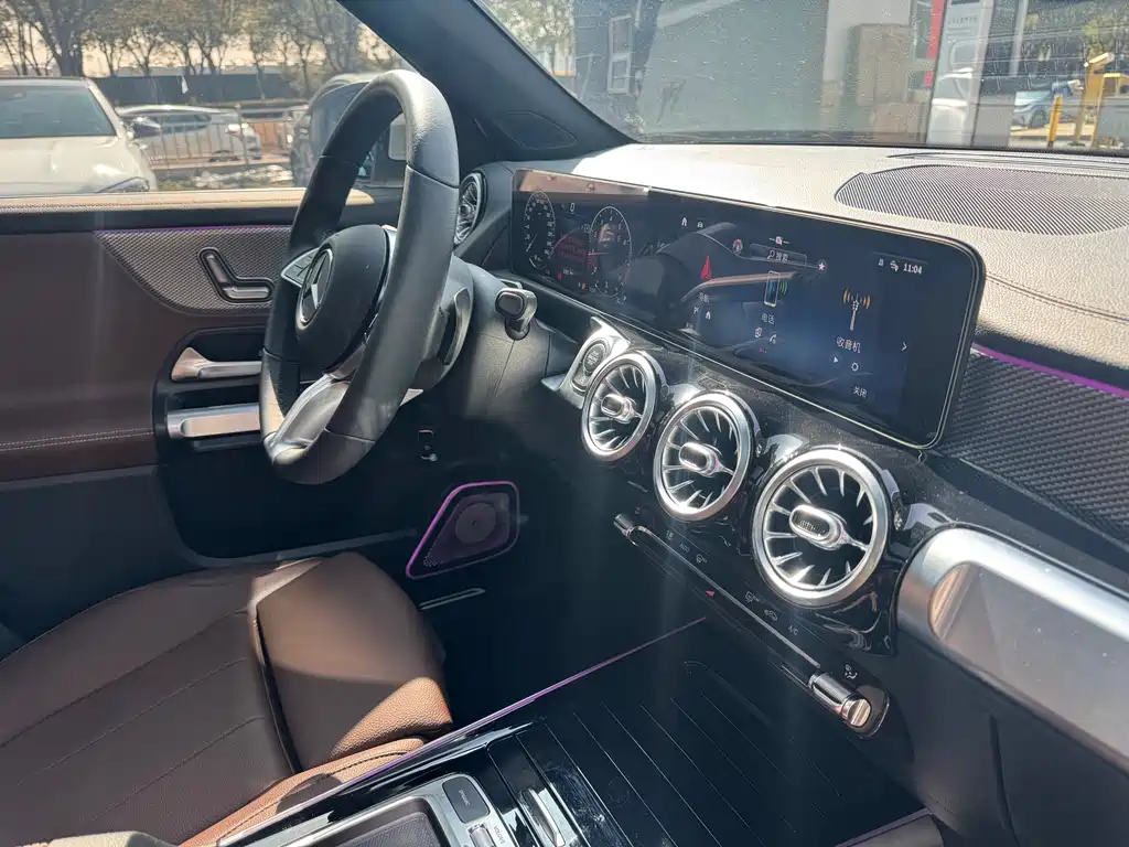 Mercedes-Benz Mercedes-Benz GLB 2024 GLB 200 Dynamic Edition 2024 - thumbnail 16