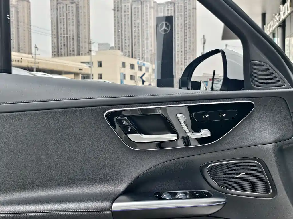 Mercedes-Benz Mercedes-Benz C-Class 2023 Model Year Facelift C 260 L Sport Edition 2023 - thumbnail 13