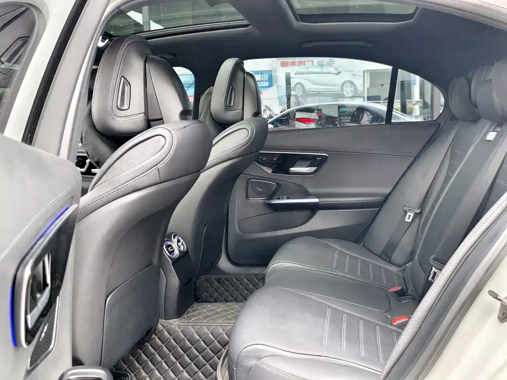 Mercedes-Benz Mercedes-Benz C-Class 2023 Model Year Facelift C 260 L Sport Edition 2023 - thumbnail 15