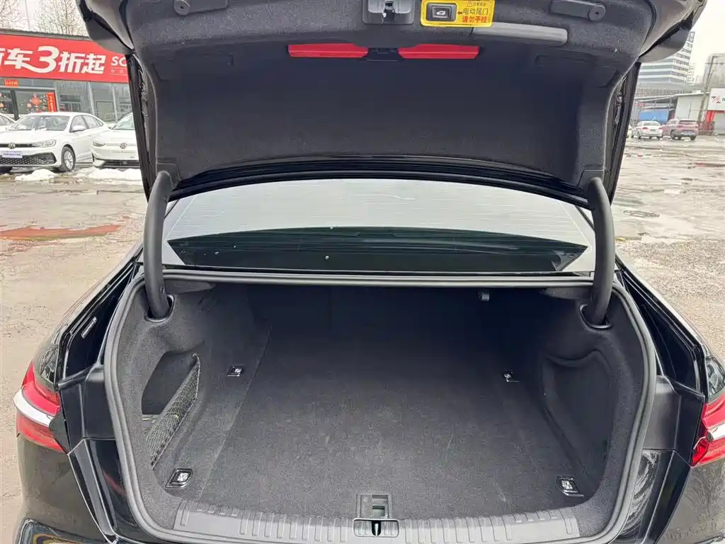 Audi Audi A6L 2023 Facelift 40 TFSI Luxury Elegant Model 2023 - thumbnail 10