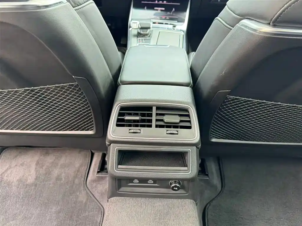 Audi Audi A6L 2023 Facelift 40 TFSI Luxury Elegant Model 2023 - thumbnail 11