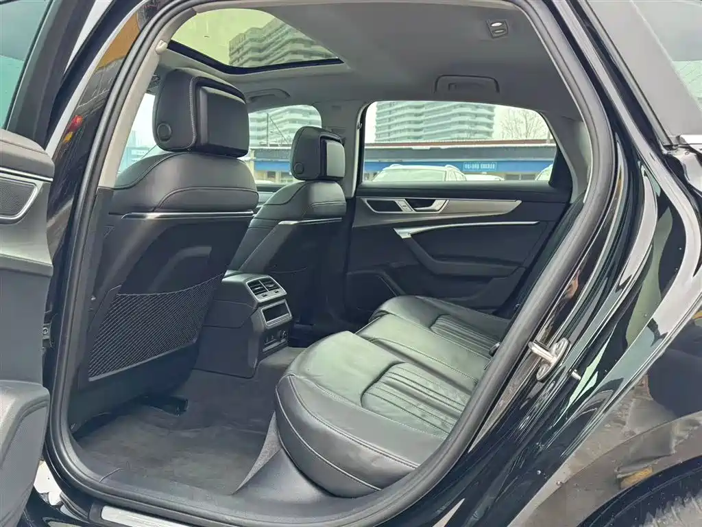 Audi Audi A6L 2023 Facelift 40 TFSI Luxury Elegant Model 2023 - thumbnail 12