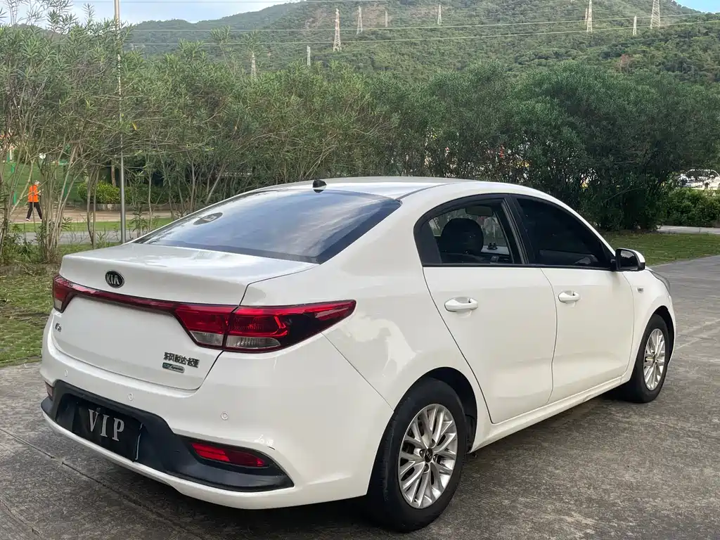Kia Kia K2 2019 Sedan 1.4L AT 15th Anniversary Special Edition GLS China VI 2020 - thumbnail 3