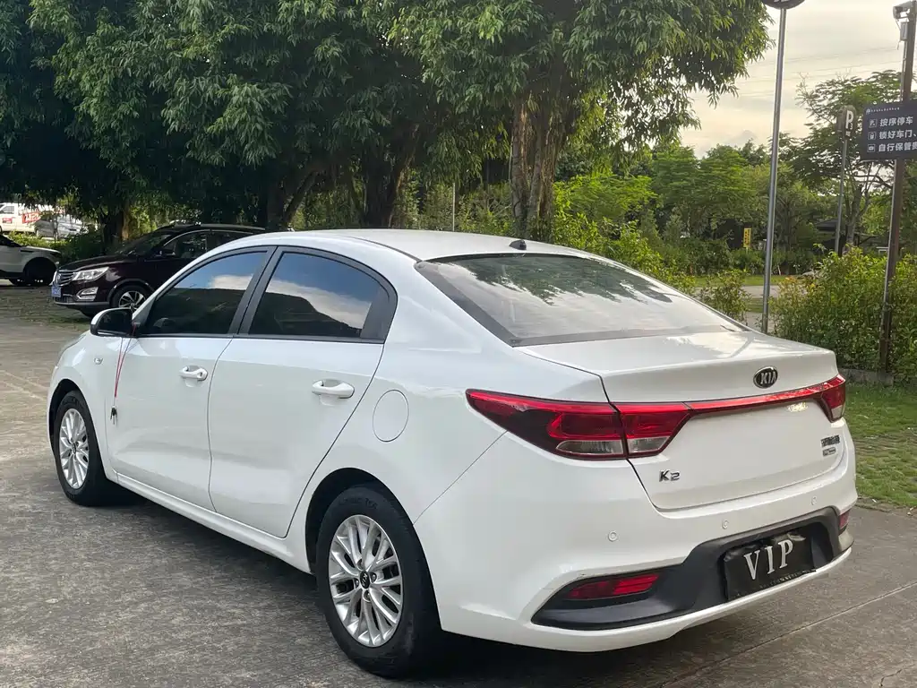 Kia Kia K2 2019 Sedan 1.4L AT 15th Anniversary Special Edition GLS China VI 2020 - thumbnail 4