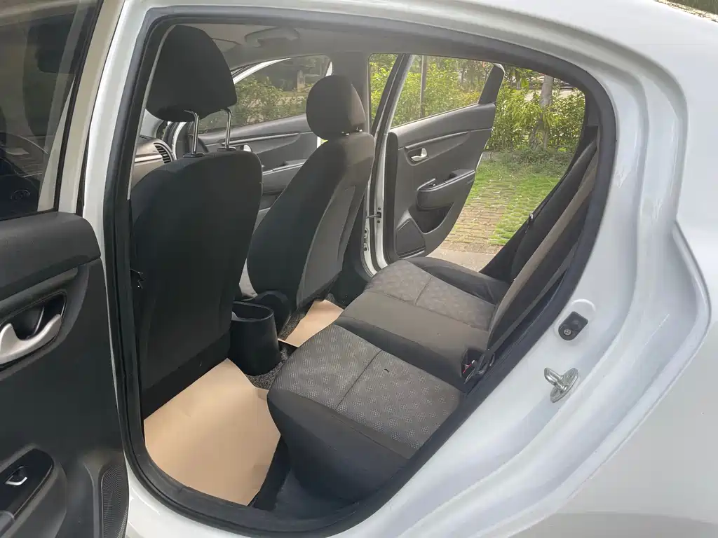Kia Kia K2 2019 Sedan 1.4L AT 15th Anniversary Special Edition GLS China VI 2020 - thumbnail 15