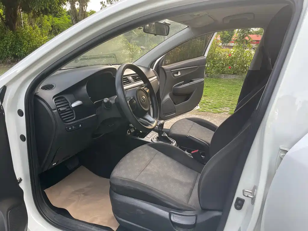 Kia Kia K2 2019 Sedan 1.4L AT 15th Anniversary Special Edition GLS China VI 2020 - thumbnail 16