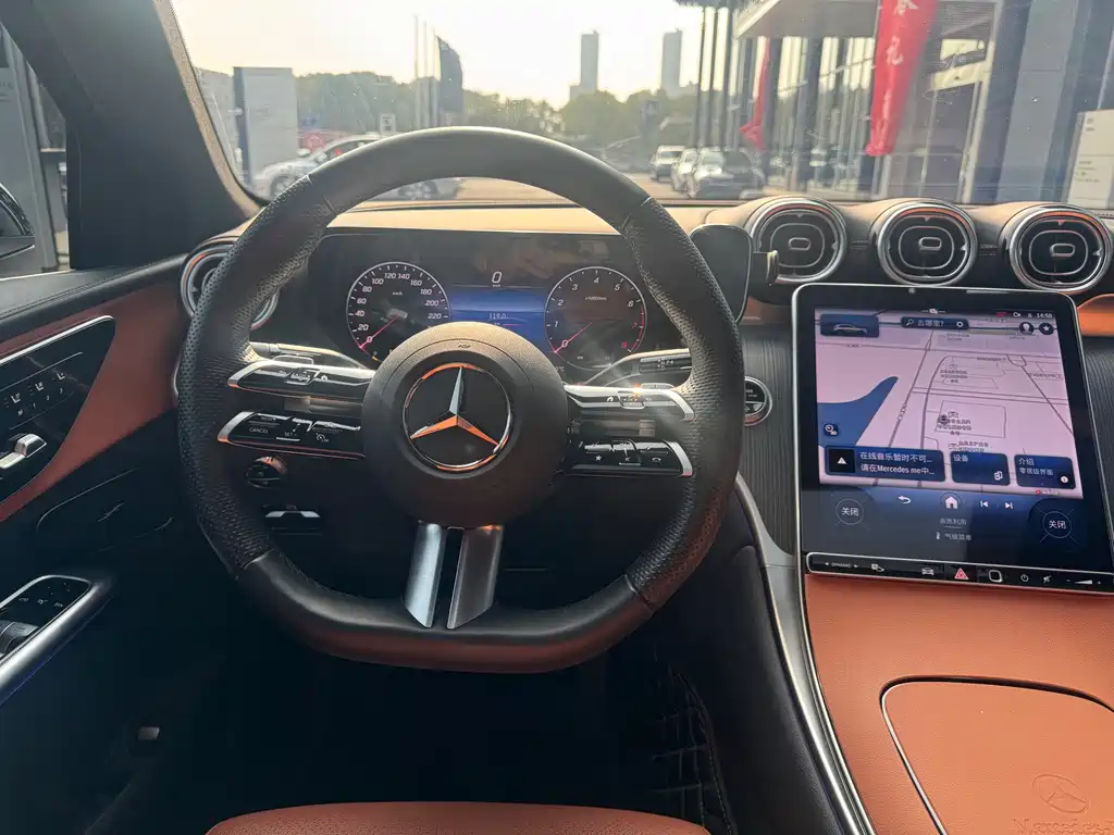 Mercedes-Benz Mercedes-Benz GLC 2024 Model Year Facelift GLC 260 L 4MATIC Luxury 5-Seat 2024 - thumbnail 9