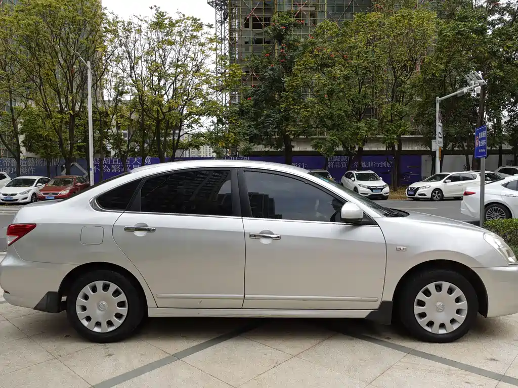 Nissan Nissan Sylphy 2012 Classic 1.6XE Automatic Comfort Edition 2015 - thumbnail 3