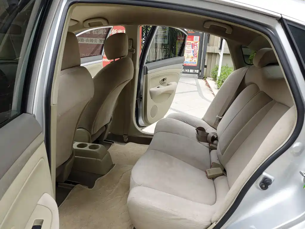 Nissan Nissan Sylphy 2012 Classic 1.6XE Automatic Comfort Edition 2015 - thumbnail 9