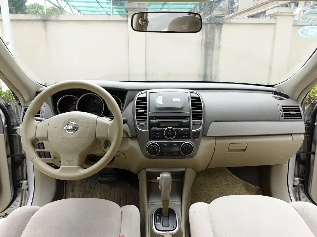 Nissan Nissan Sylphy 2012 Classic 1.6XE Automatic Comfort Edition 2015 - thumbnail 11