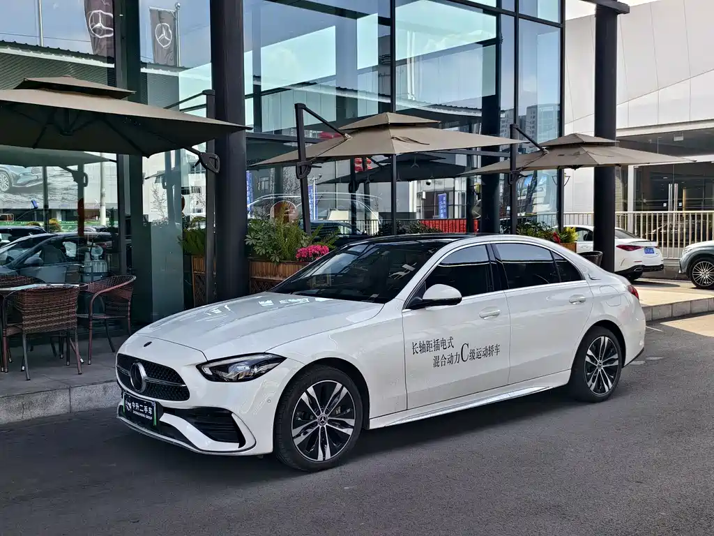 Mercedes-Benz Mercedes-Benz C-Class Plug-in Hybrid 2024 Model Update 2 C 350 eL 2024 - thumbnail 2