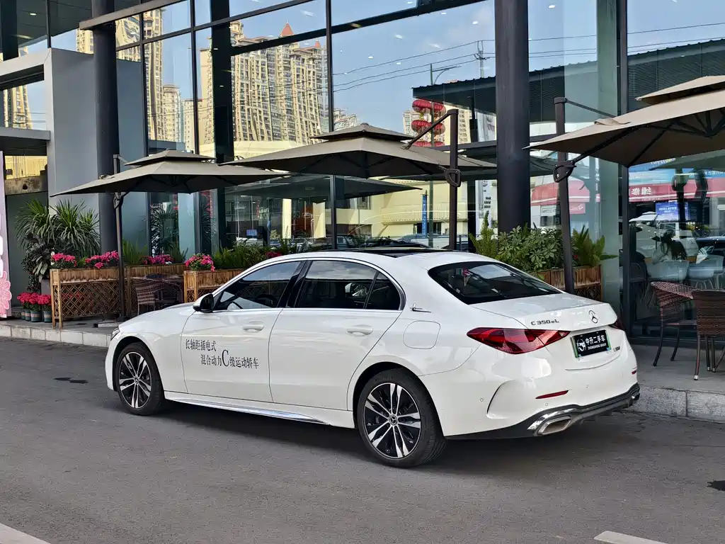 Mercedes-Benz Mercedes-Benz C-Class Plug-in Hybrid 2024 Model Update 2 C 350 eL 2024 - thumbnail 5