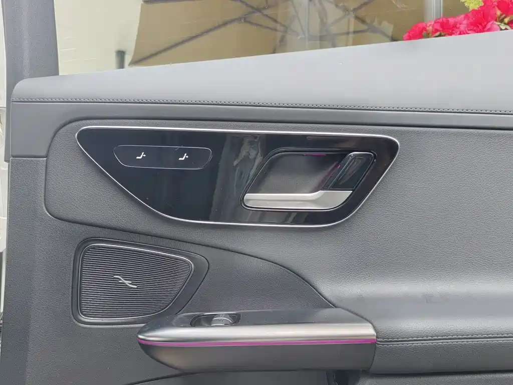Mercedes-Benz Mercedes-Benz C-Class Plug-in Hybrid 2024 Model Update 2 C 350 eL 2024 - thumbnail 16