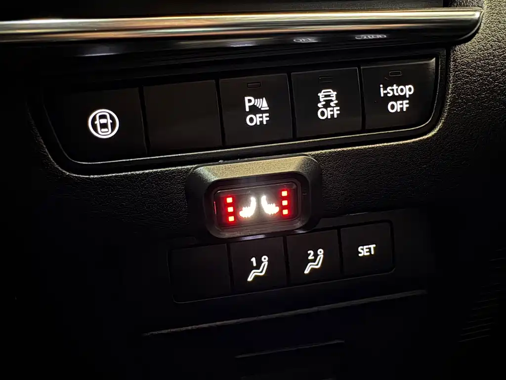 Mazda Mazda 3 Axela 2021 2.0L Automatic Premium Edition 2021 - thumbnail 11