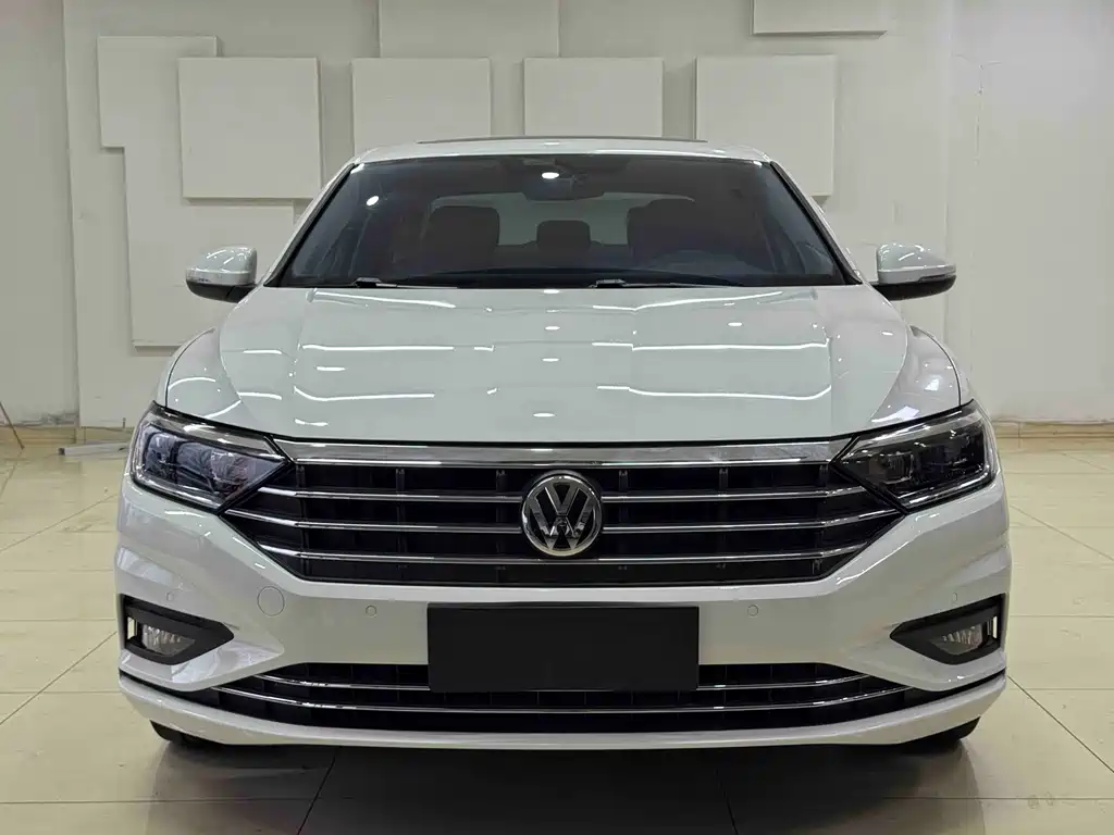 Volkswagen Volkswagen Sagitar 2021 280TSI DSG Luxury Intelligent Connection Edition 2021 - thumbnail 2