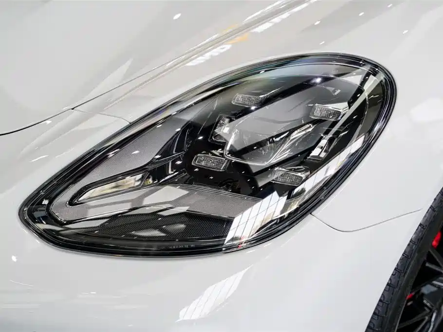 Porsche Panamera 2022 Panamera 4 Executive Long Wheelbase Platinum Edition 2.9T 2022 - thumbnail 4